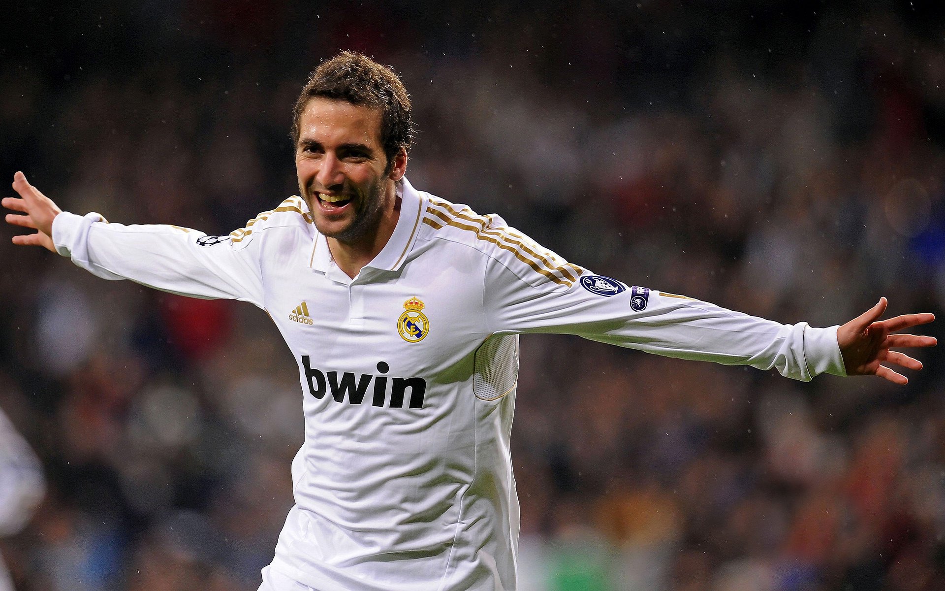 西甲王者归来:攻防皆精彩的巅峰对决!,西甲tv