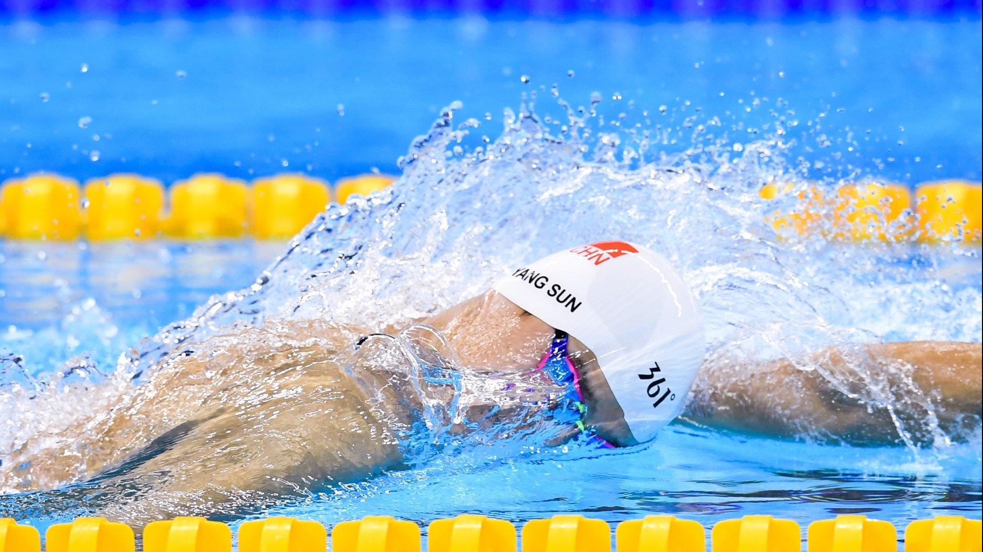 世界杯:门将小范围抓高球频次下降 改为更多选择击拳解围